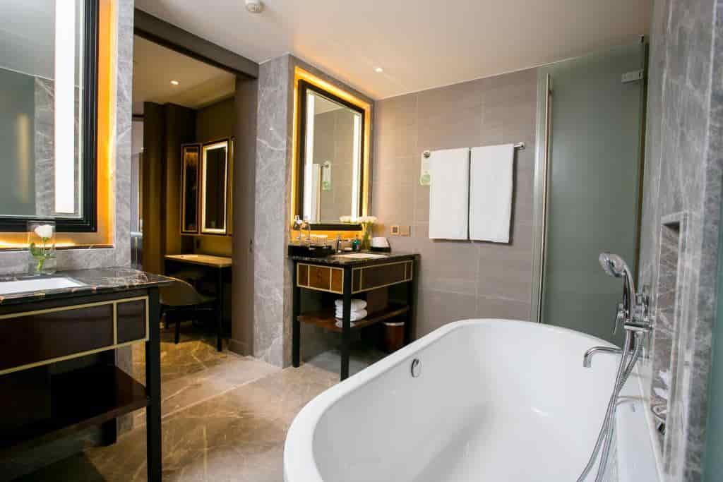 سنتارا گرند ات سنترال ورلد (Centara Grand at Centralworld)