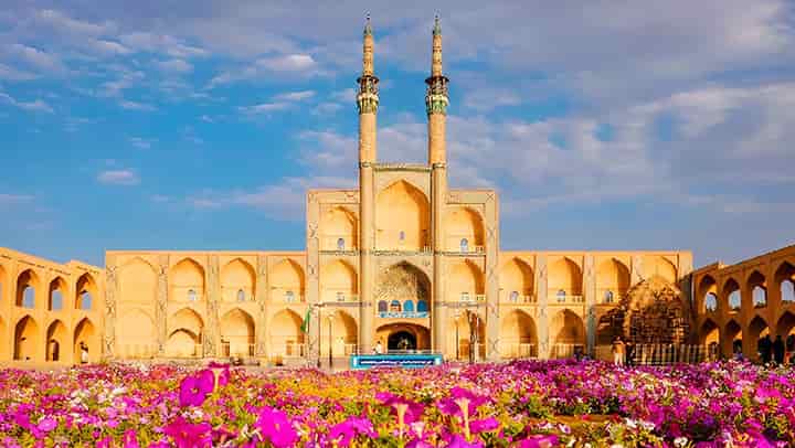 سوغات یزد چیست؟ - لیست معروفترین و بهترین سوغاتی های شهر یزد