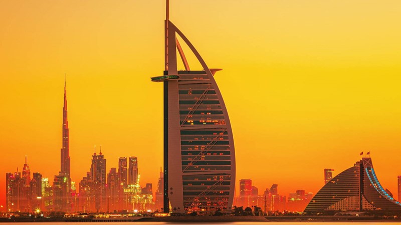 معرفی جامع برج العرب دبی و امکانات آن
