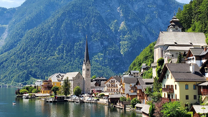 اتریش با جشن های فرهنگی در تعطیلات کریسمس