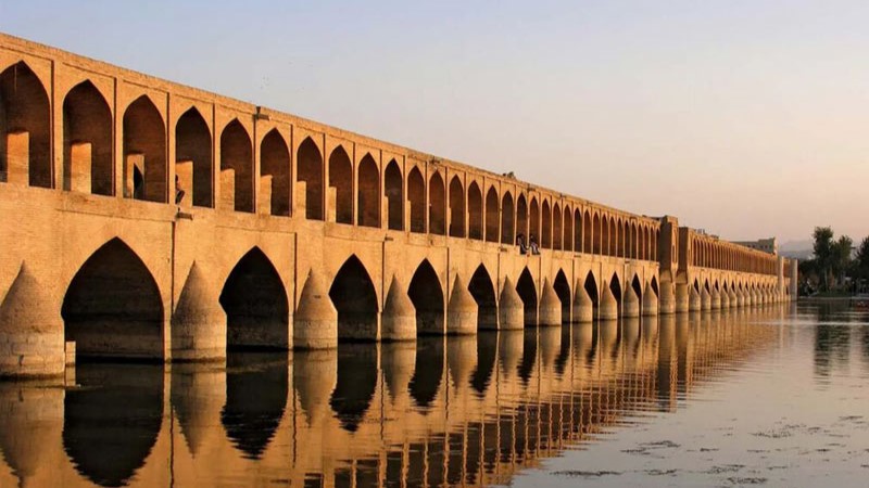 اصفهان، نصف جهان